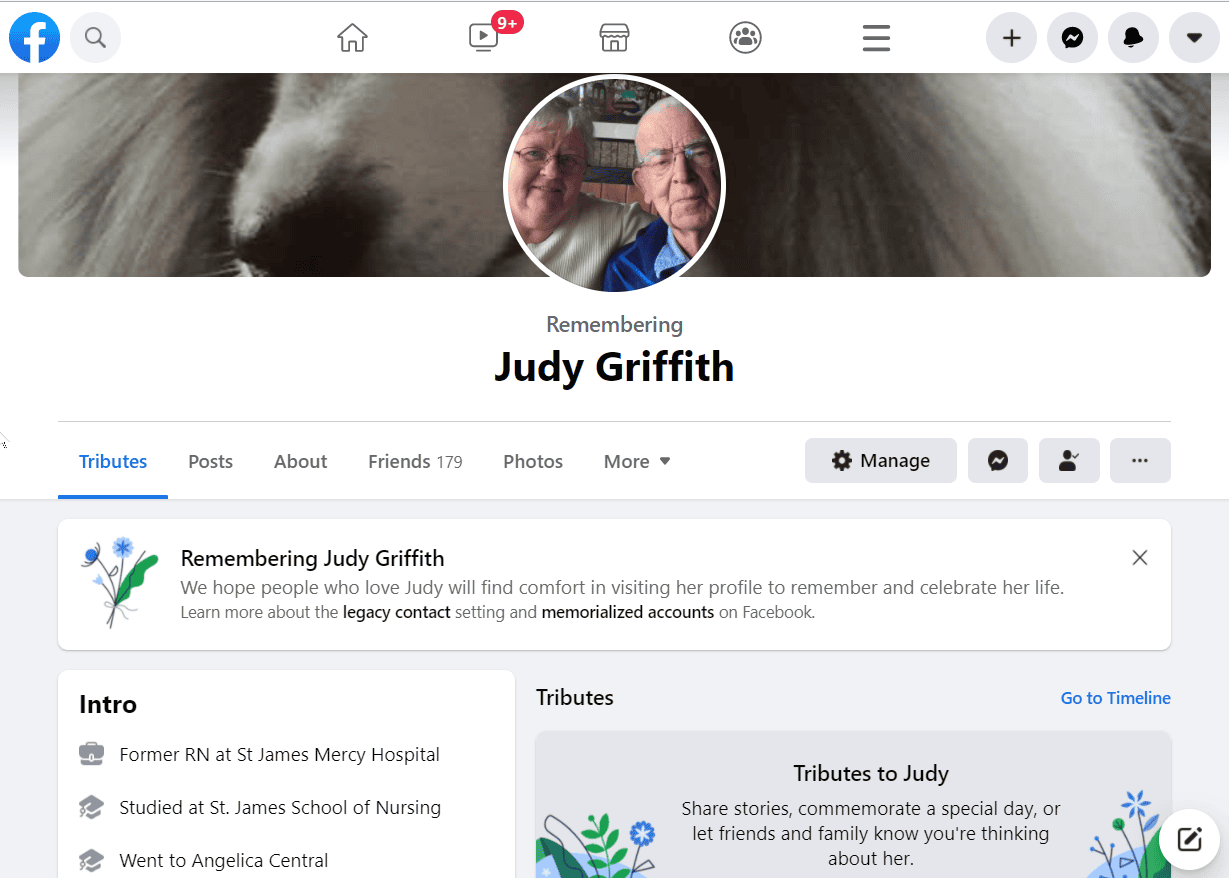 Página conmemorativa en Facebook. 